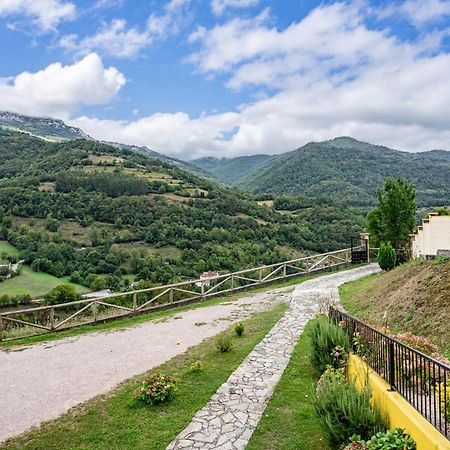 Socastillo B Barzana Ngoại thất bức ảnh